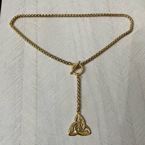 Celtic knot triangle trisquel y shape lariat toggle clasp chain necklace - Picture 7 of 10